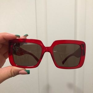 Red Versace sunglasses! #versace #sunglasses #redsunglasses #transparentlens